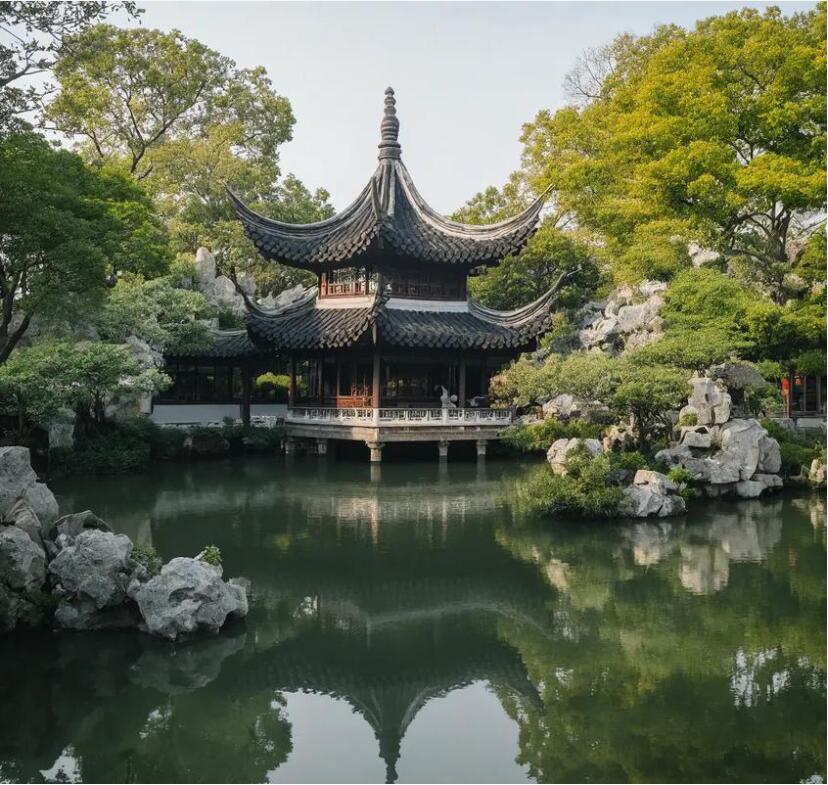 普兰店雪旋餐饮有限公司